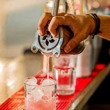 Moft By White Tower דירה מאמאיה