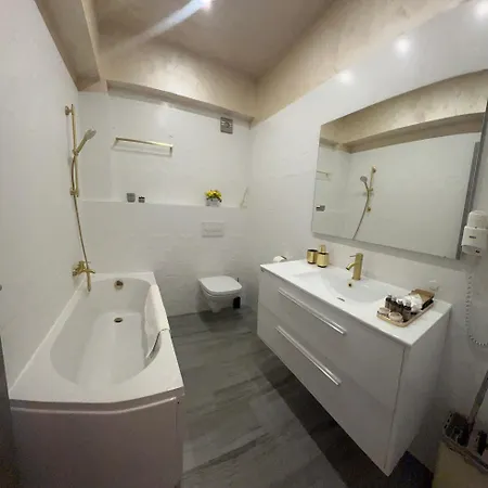 Moft By White Tower *