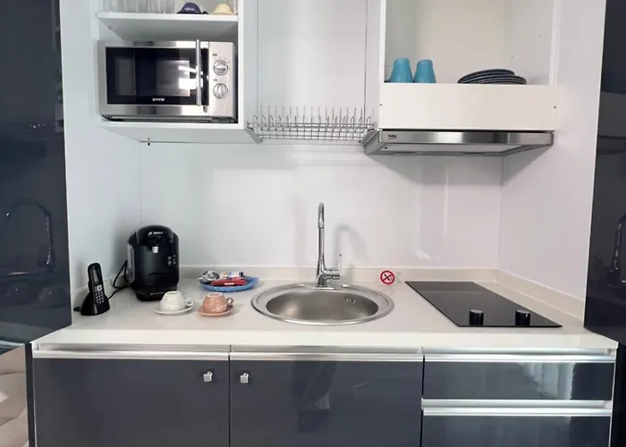 Moft By White Tower * Mamaia