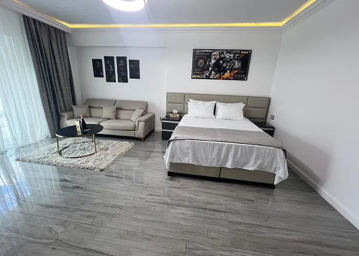 Moft By White Tower * Mamaia